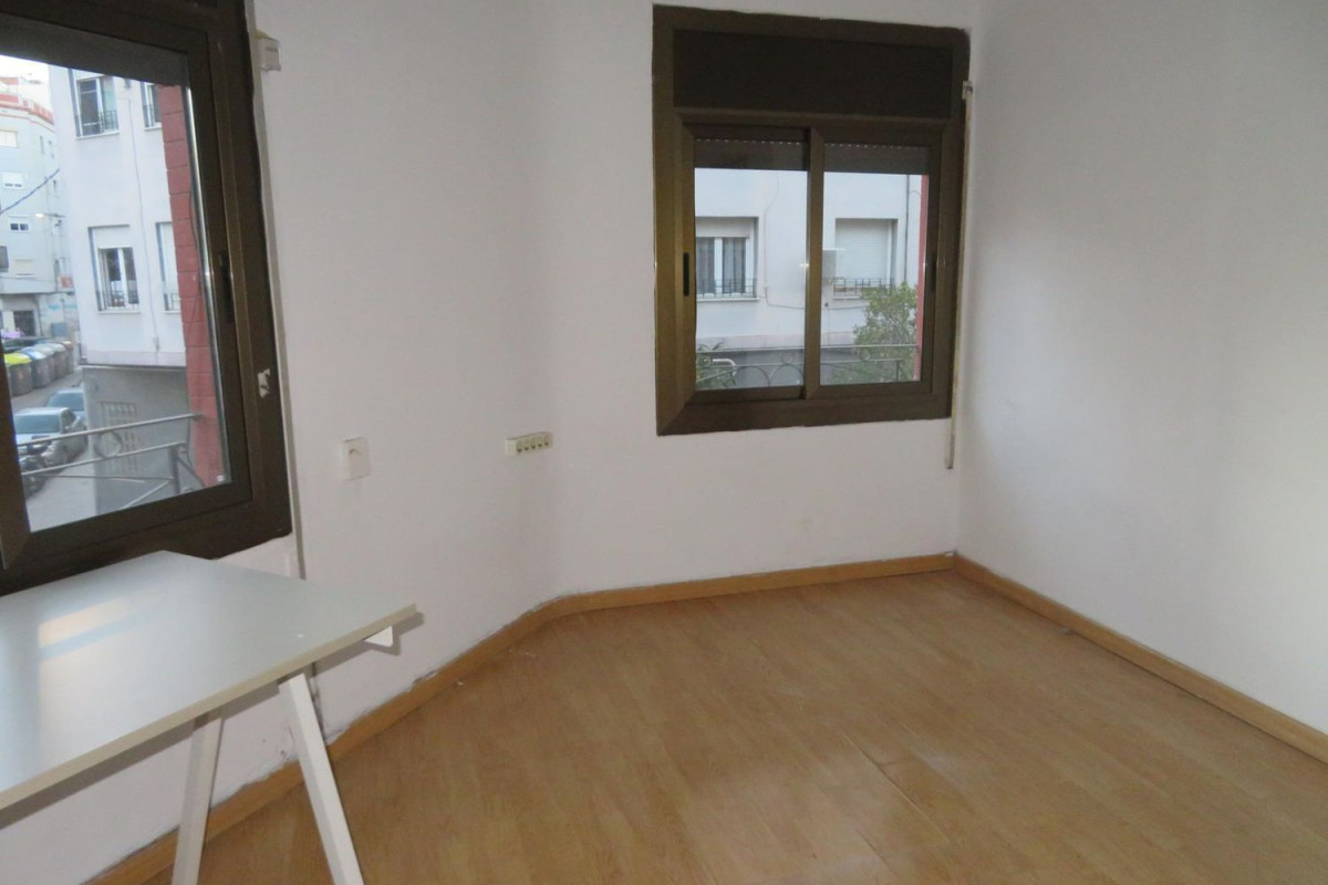 Sprzedaż parteru w La Florida - Les Planes, Hospitalet de Llobregat
photo 3