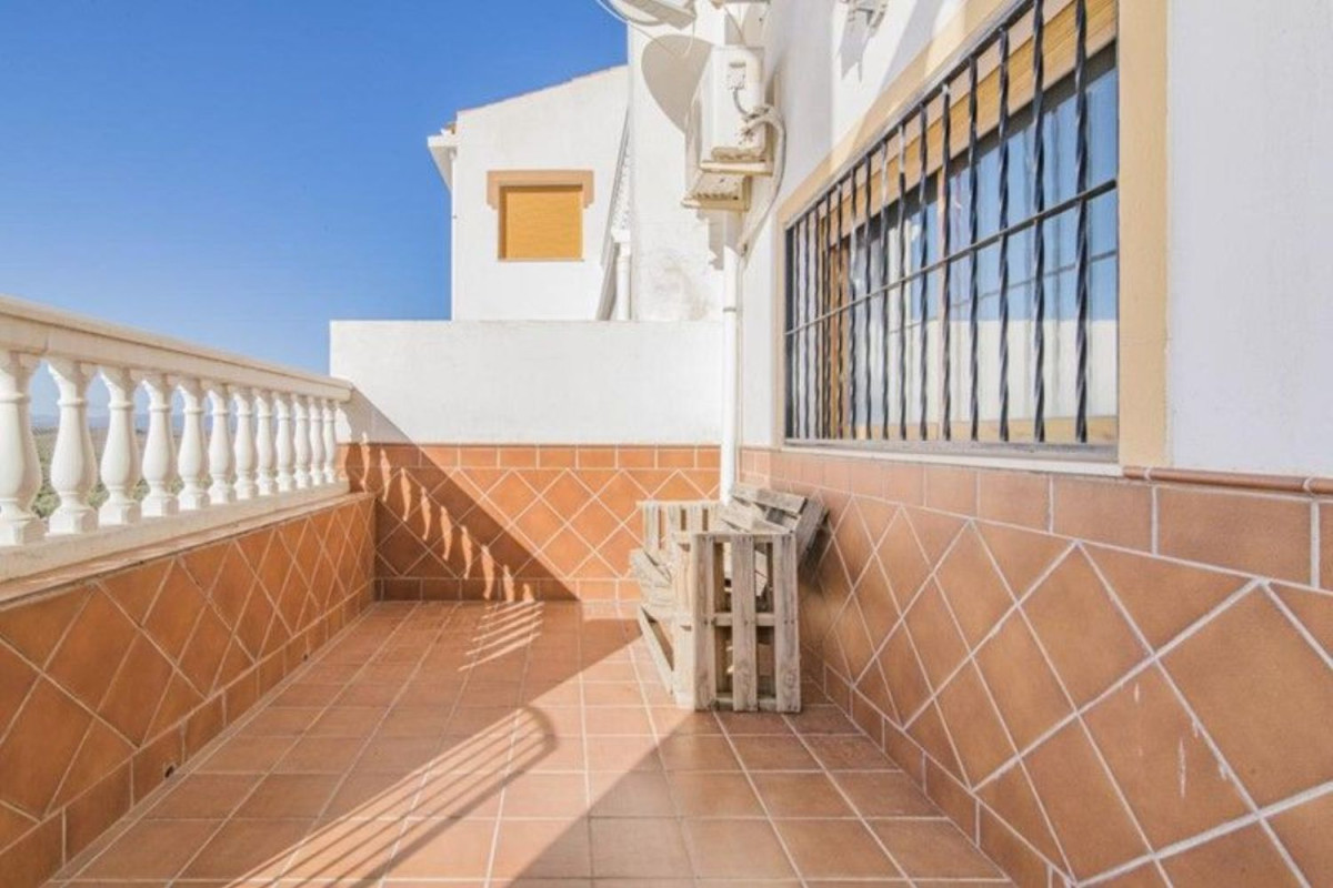 Venta de chalet adosado en , Chimeneas photo 2