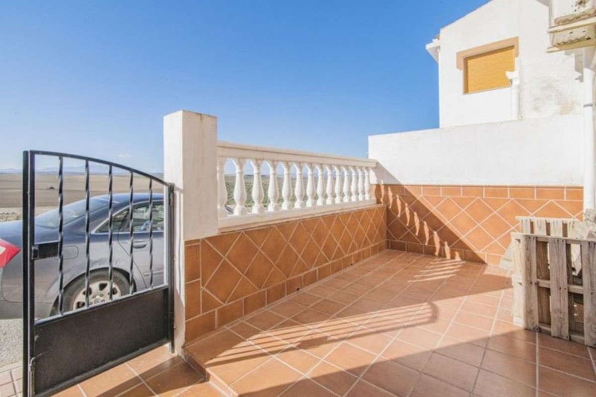 Venta de chalet adosado en , Chimeneas photo 3