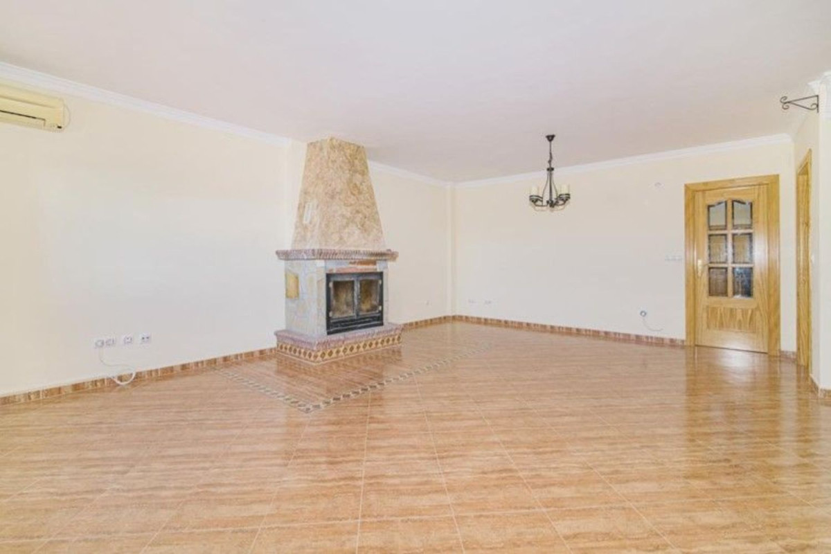 Venta de chalet adosado en , Chimeneas photo 4