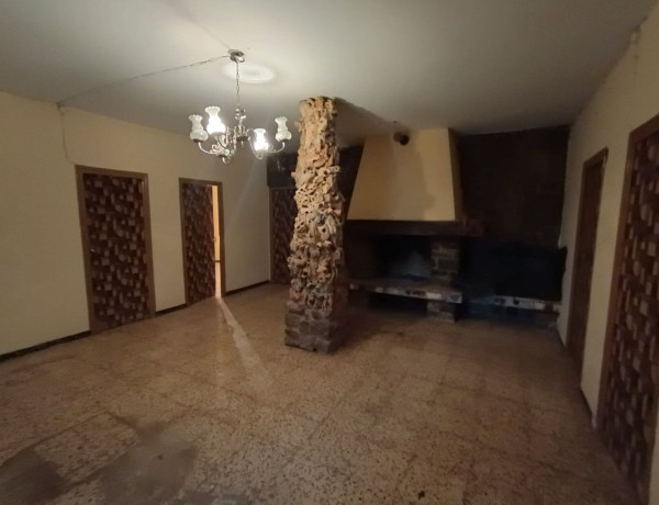 Chalet independiente en venta en , Hellín thumbnail 2