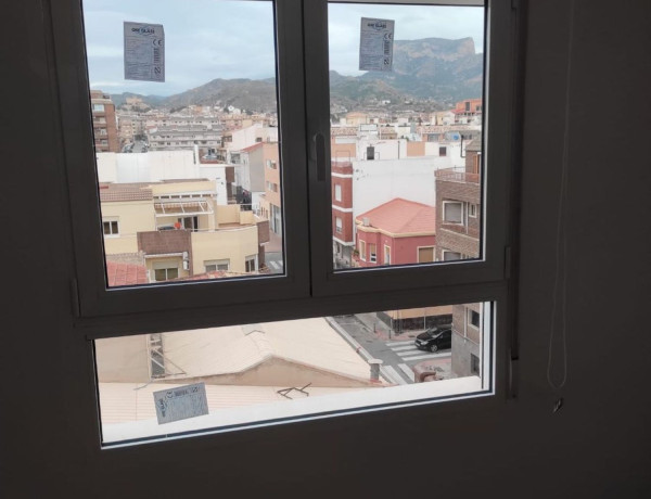 Piso en venta en  Calle la Paz, 66, Elda photo 2