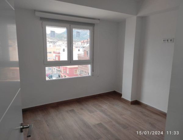 Piso en venta en  Calle la Paz, 66, Elda photo 3