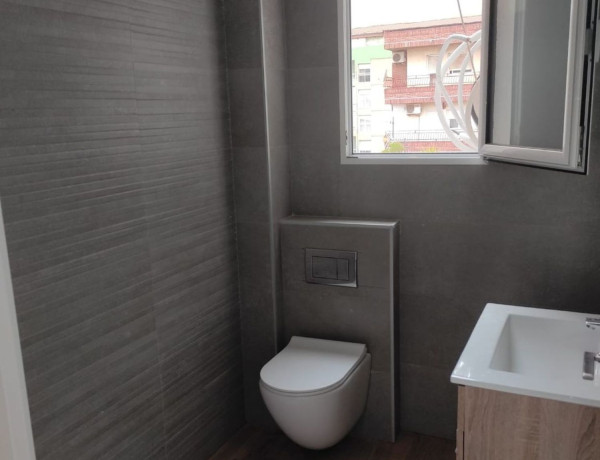 Piso en venta en  Calle la Paz, 66, Elda photo 4