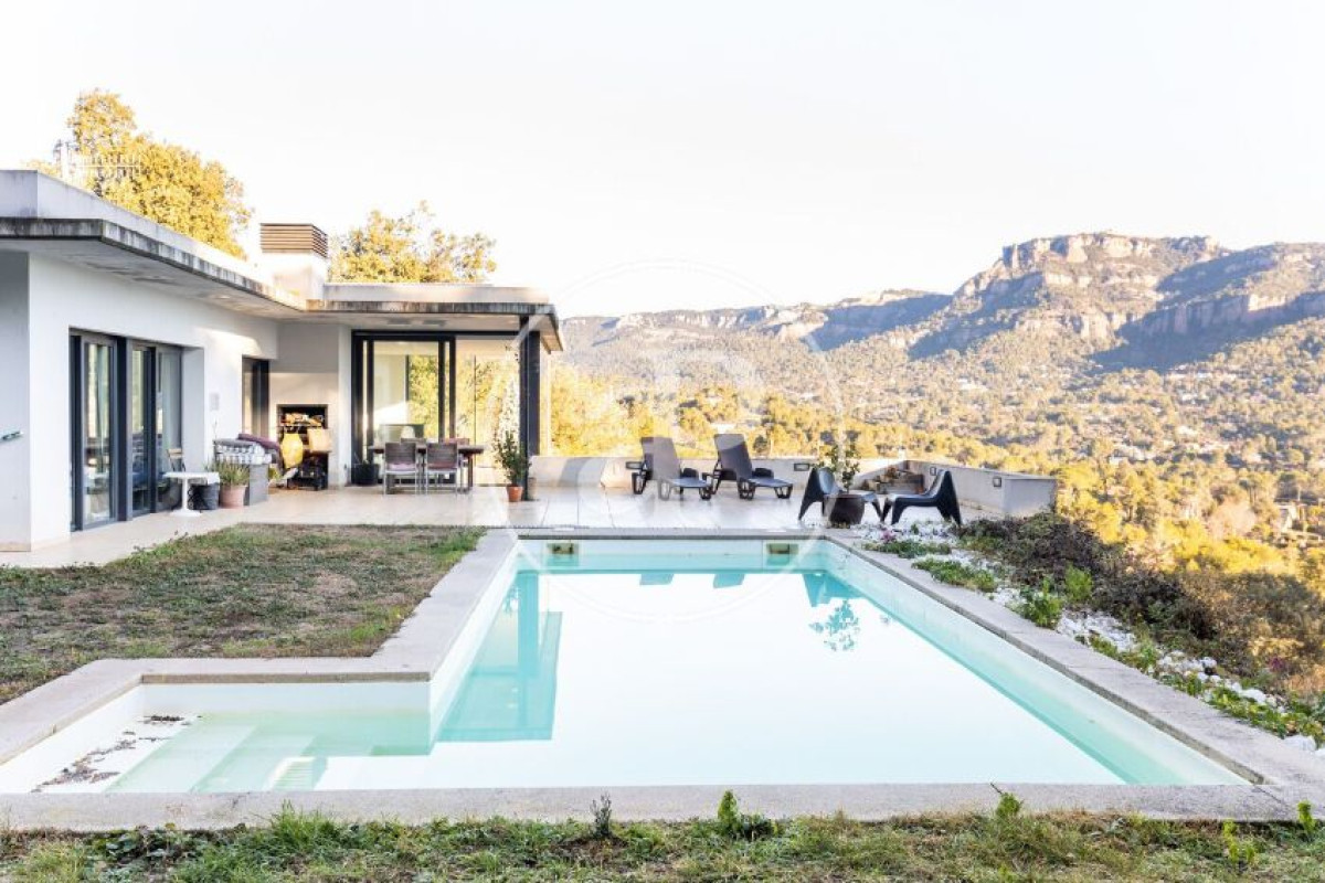 Casa o chalet independiente en venta en Matadepera, Matadepera
photo 1