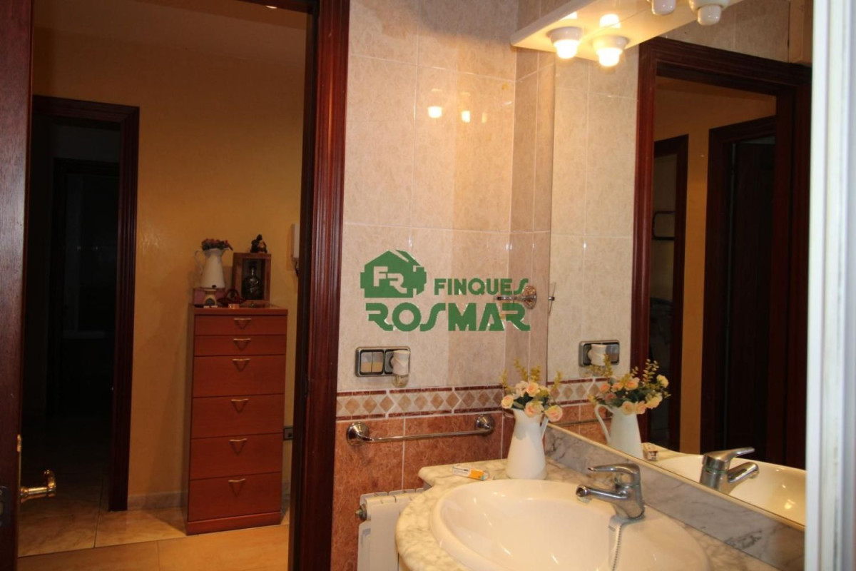 Sale of apartment in Old Town, Lloret de Mar
 photo 5