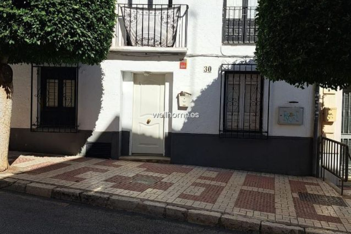 Venta de chalet adosado en  Centro , Torremolinos photo 2