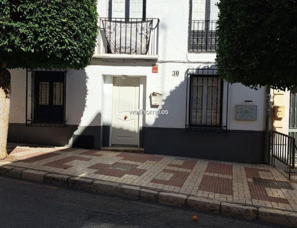 Chalet adosado en venta en Centro , Torremolinos thumbnail 2