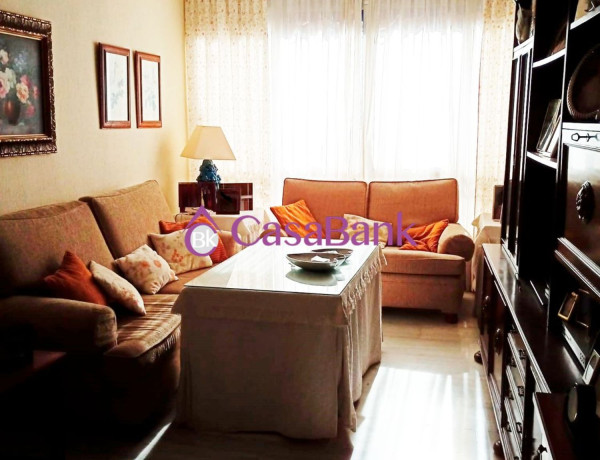Apartment for sale in  Urb. SANTA ROSA, Distrito Santa Rosa - Valdeolleros photo 1