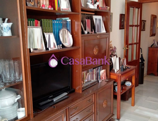 Apartment for sale in  Urb. SANTA ROSA, Distrito Santa Rosa - Valdeolleros photo 3