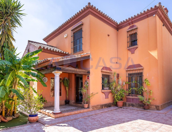 Chalet independiente en venta en  Las Almenas , Tomares photo 3