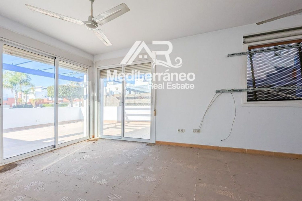 Venta de chalet adosado en  Avenida Alhambra , Vera photo 5