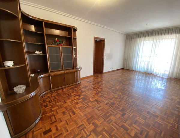 Piso en venta en  Calle General Vara de Rey, Logroño photo 1