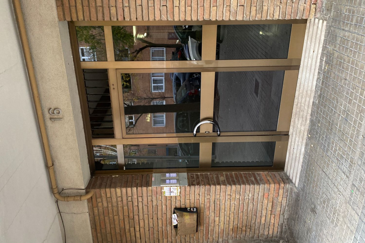Sale of apartment in Calle Joan Antoni Samaranch, Sant Feliu de Llobregat
photo 4