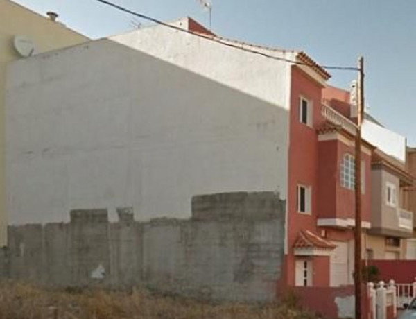 Chalet independiente en venta en  Calle Huelva, San Cristóbal de la Laguna photo 3