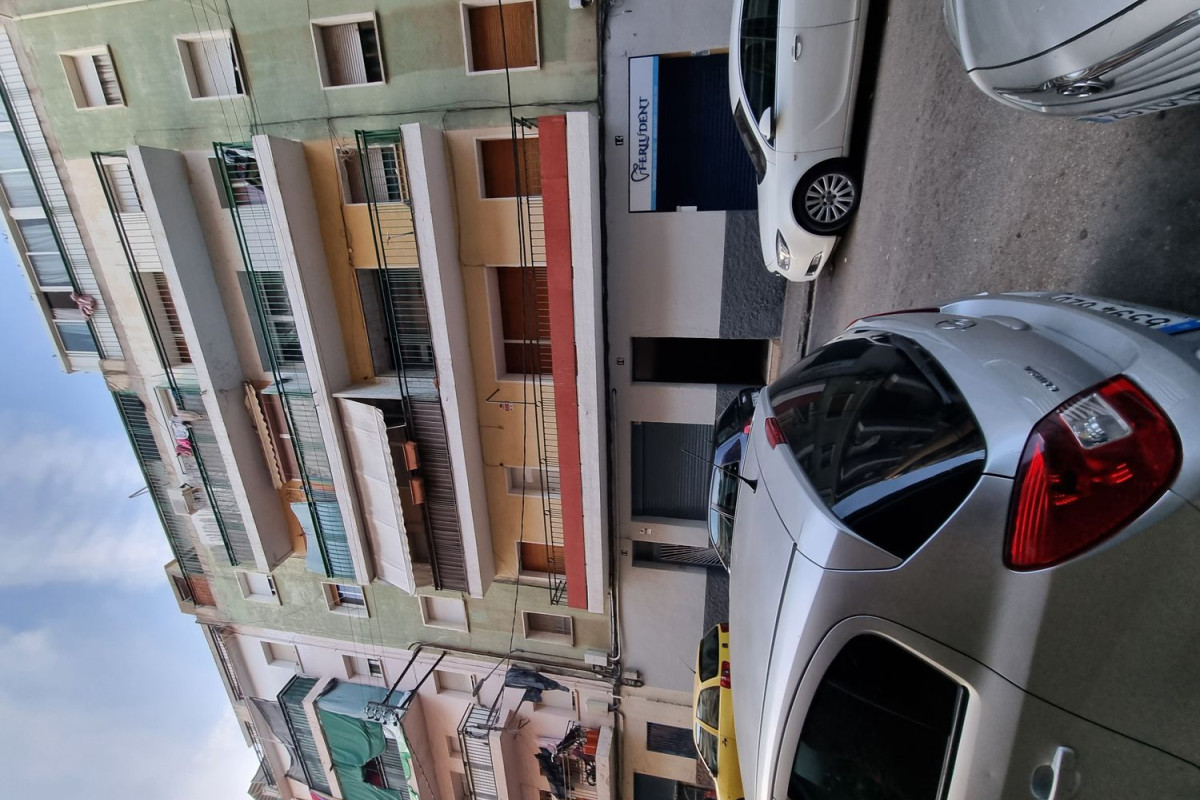 Продажа квартиры на Calle de la Mare de Déu del Corredor, Матаро
photo 2