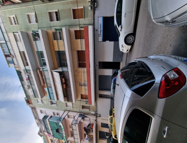 Piso en venta en Calle de la Mare de Déu del Corredor, Mataró thumbnail 1