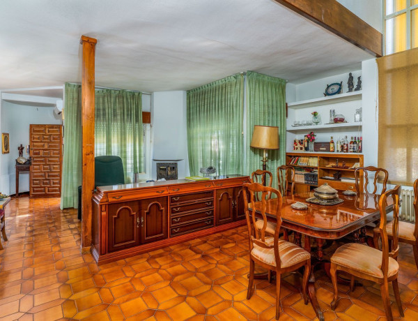 Detached villa for sale in , San Martín de Valdeiglesias photo 3