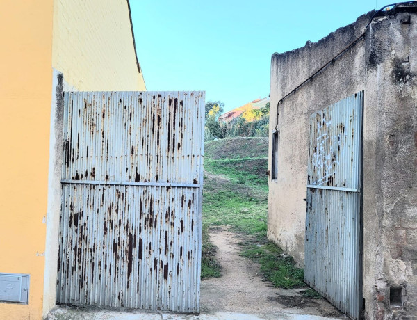 Terreno en venta en Llagostera photo 2
