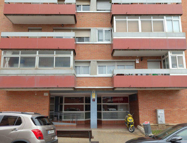 Piso en venta en  Calle de Montblanc, Terrassa photo 3
