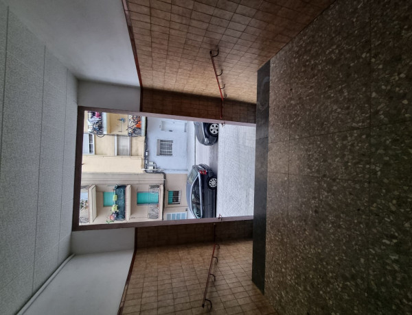 Piso en venta en Calle del Rosselló, Mataró photo 1