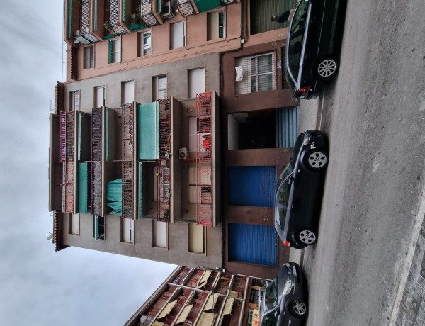 Piso en venta en  Calle del Rosselló, Mataró photo 4