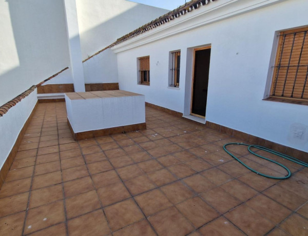 Коттедж на продажу в Centro , Algeciras thumbnail 1