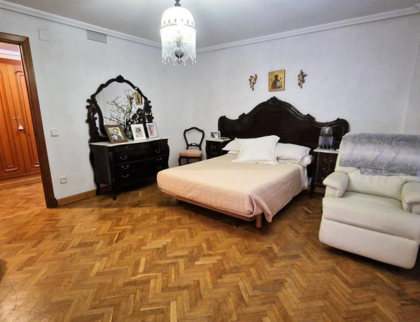 Коттедж на продажу в  Centro , Algeciras photo 4