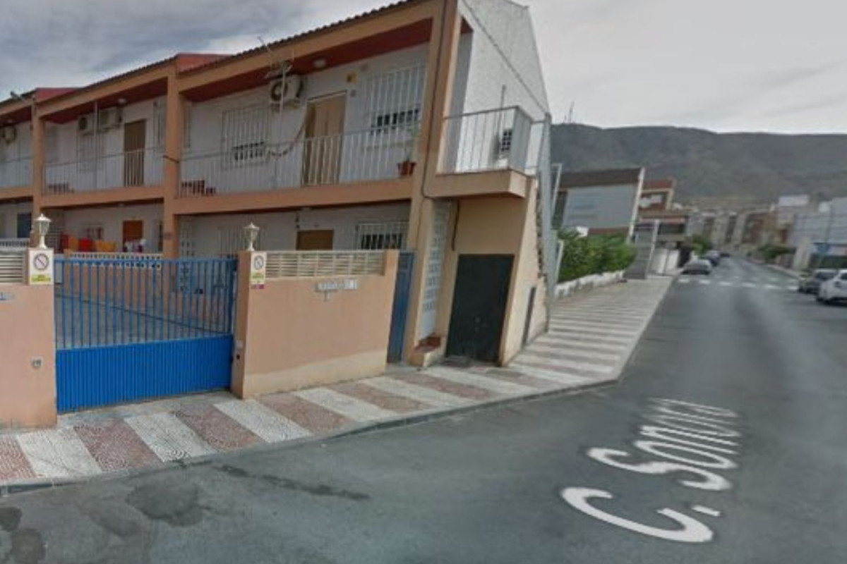 Venta de chalet independiente en Calle Sonora, Roquetas de Mar
photo 1