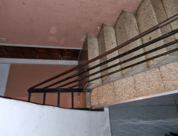 Piso en venta en  Calle de la Mare de Déu del Corredor, Mataró photo 4