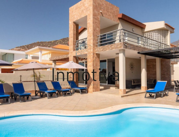 Chalet independiente en venta en Costa Adeje , Adeje thumbnail 2