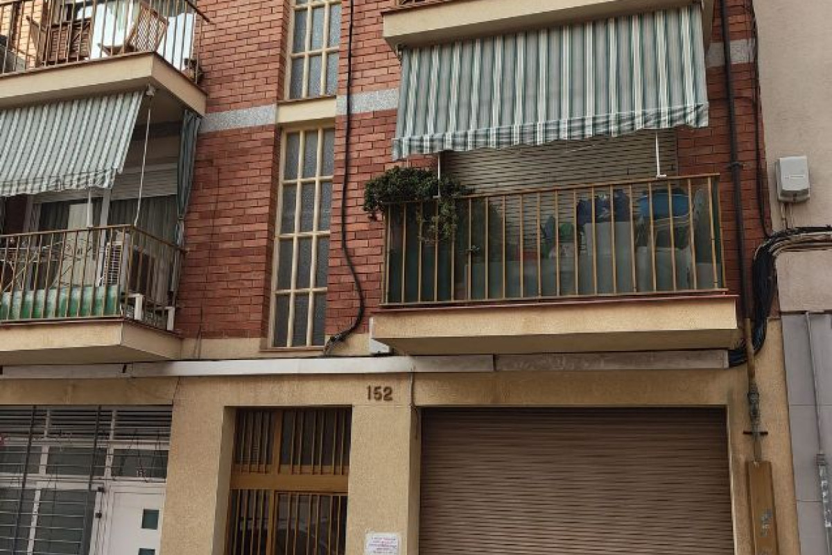 Venta de piso en Calle ďAntoni Torrella, Terrassa
 photo 2