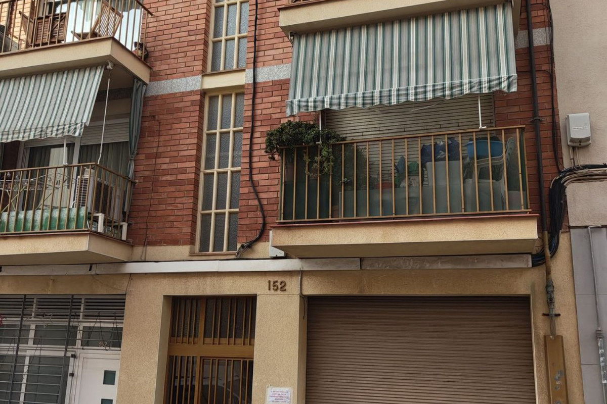 Venta de piso en Calle ďAntoni Torrella, Terrassa
 photo 3