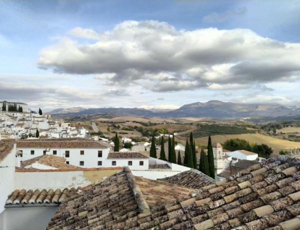 Chalet independiente en venta en  Casco Historico , Ronda photo 1