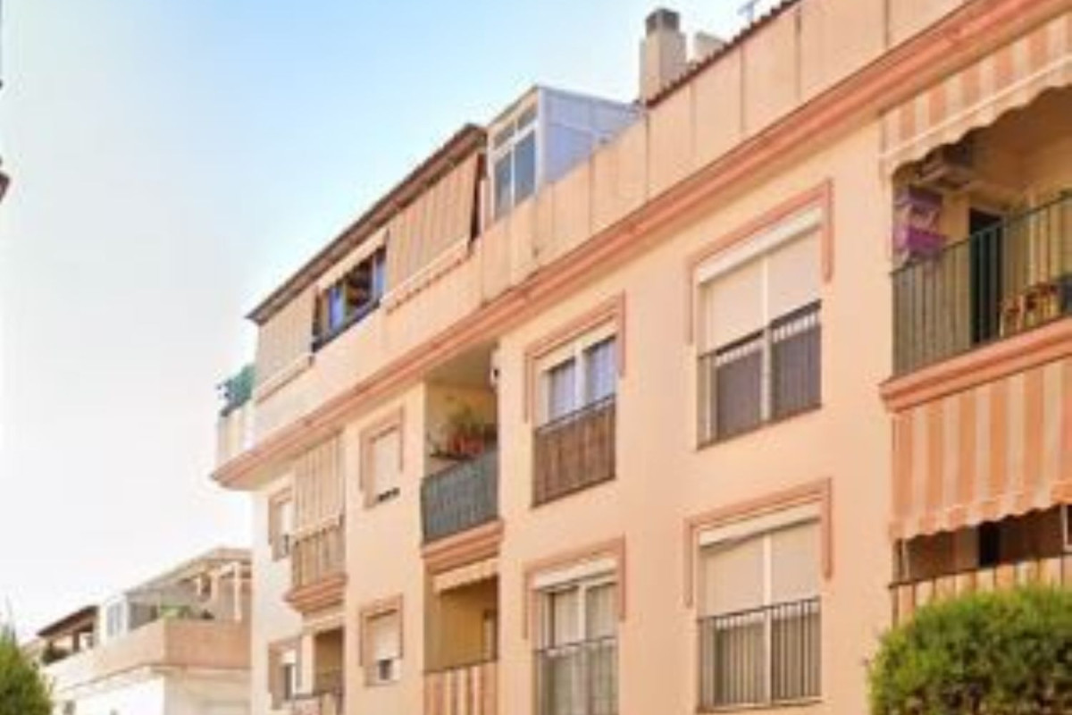 Продажа квартиры на Calle Río Lanjarón, Михас
photo 1
