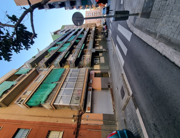 Piso en venta en Calle del Poeta Josep Punsola, Mataró thumbnail 1