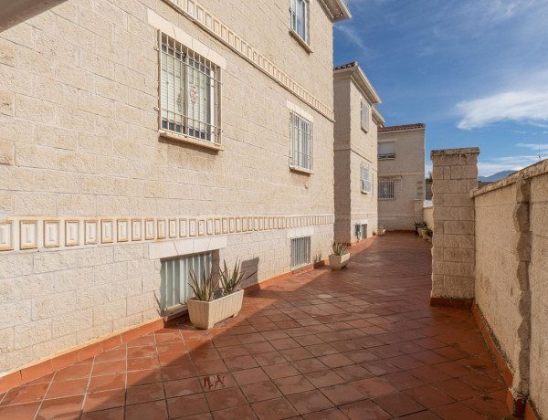Apartment for sale in Calle Jardines, Armilla thumbnail 2