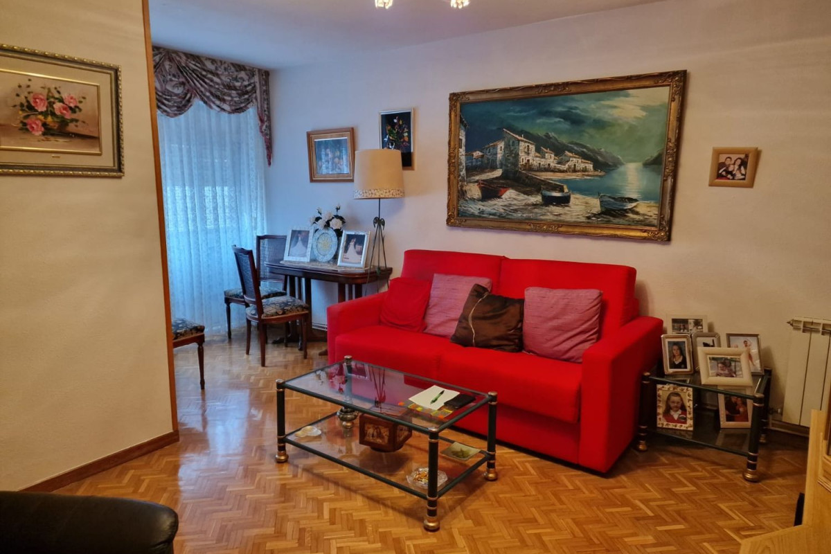 Venta de piso en Travesía Beatriz Galindo, Alcalá de Henares
photo 1