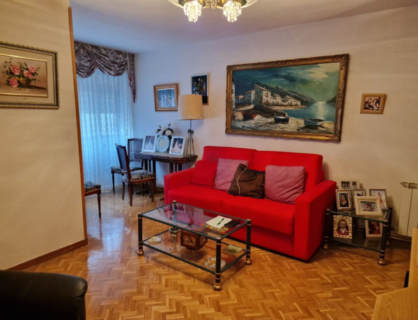 Piso en venta en Travesía Beatriz Galindo, Alcalá de Henares photo 1