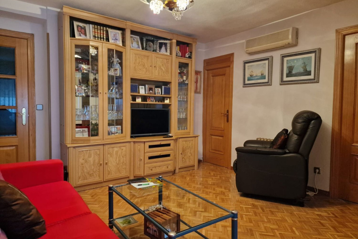 Venta de piso en Travesía Beatriz Galindo, Alcalá de Henares
photo 3