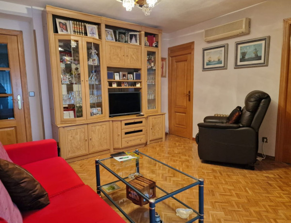 Piso en venta en  Travesía Beatriz Galindo, Alcalá de Henares photo 4