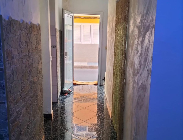 Semi-detached house for sale in  C. Rafael Massieu , San Bartolomé de Tirajana photo 4