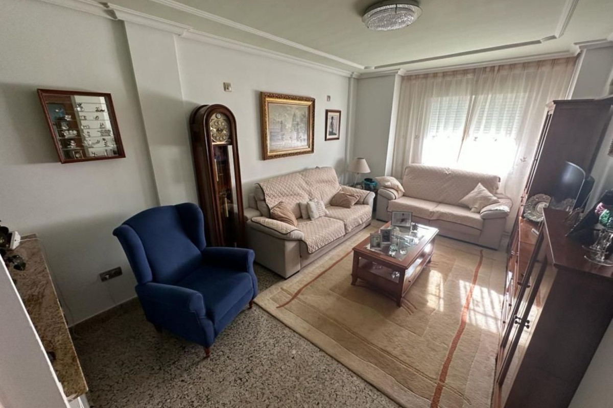 Venta de chalet adosado en Zapillo , Almería photo 3