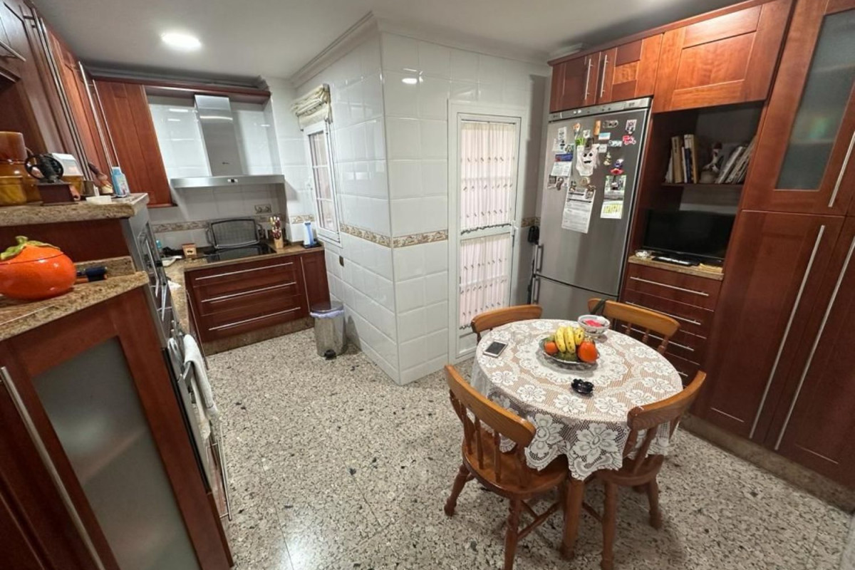 Venta de chalet adosado en Zapillo , Almería photo 5