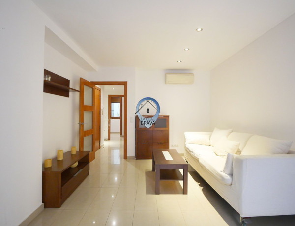 Apartment for sale in  Calle Sant Joan, Sant Feliu de Guíxols photo 1