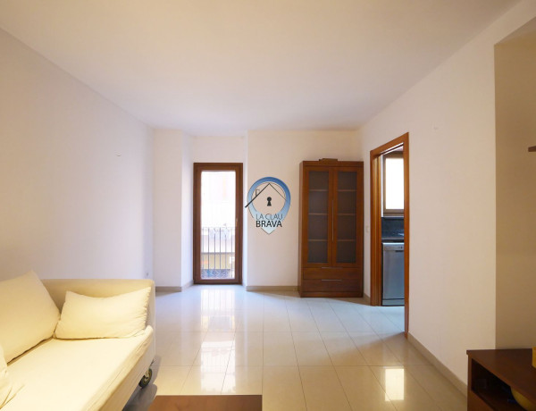 Apartment for sale in  Calle Sant Joan, Sant Feliu de Guíxols photo 4