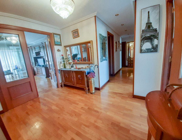 Piso en venta en  Avenida Club Deportivo, Logroño photo 3