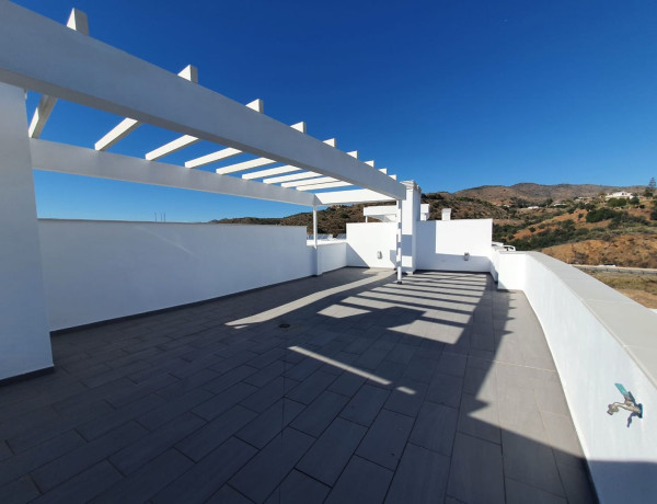 Ático en venta en Calle Clara Campoamor, 35, Rincón de la Victoria thumbnail 2