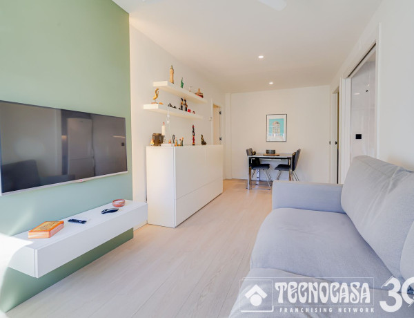 Piso en venta en  Avenida Catalunya, Badalona photo 1