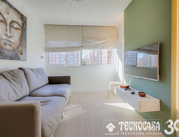 Piso en venta en  Avenida Catalunya, Badalona photo 2